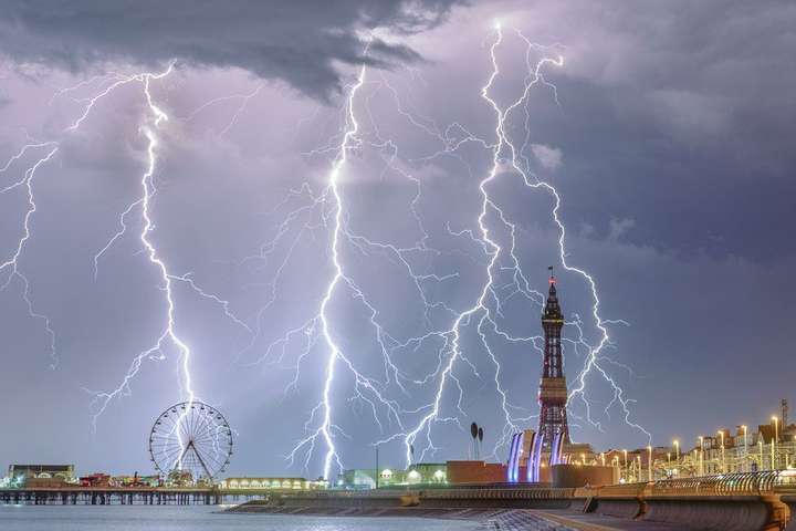 В Британии показали «Лучшую фотографию погоды»-2018