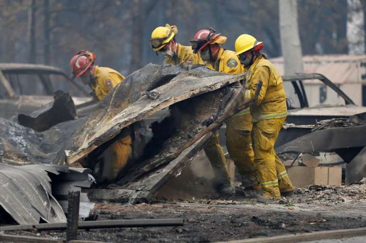 Охоплена вогнем Каліфорнія: 77 людей загинули, близько тисячі зникли безвісти 