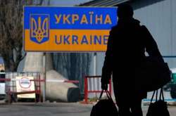 Влада хоче оподатковувати перекази заробітчан, бо не знає, де ще можна знайти гроші?