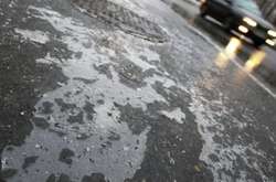 Погода на завтра: ожеледиця, морози та дощі з мокрим снігом