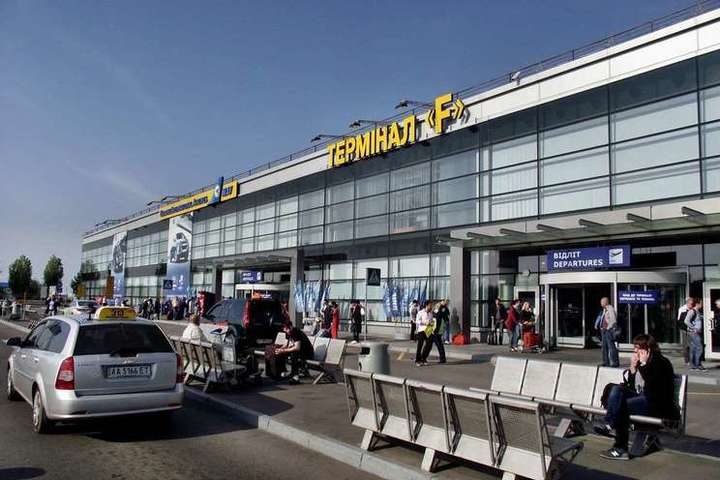 У «Борисполі» хочуть запустити електробуси між терміналами 