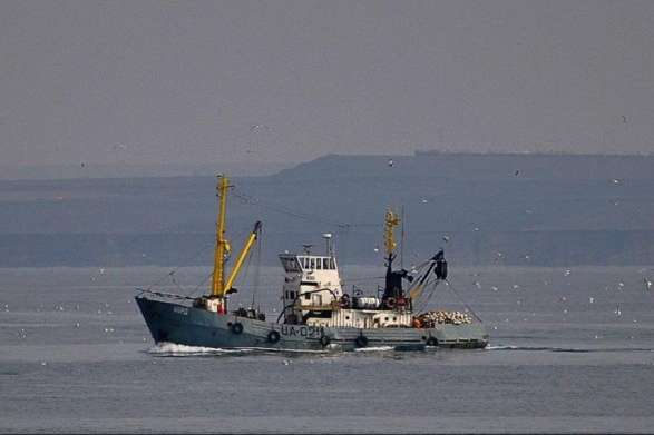 Затриманий в Азовському морі катер вийшов з порту ОРДЛО - Держрибагентство