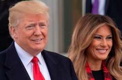 Дональд и Мелания Трамп начали подготовку к Рождеству в Белом доме