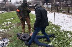 Правоохоронець намагався втекти, проте був затриманий неподалік місця вчинення злочину