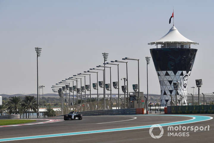 Формула-1. Перші практики Гран Прі Абу-Дабі виграли Ферстаппен і Боттас