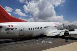 В Болівії у пасажирського Boeing під час посадки відпало шасі 