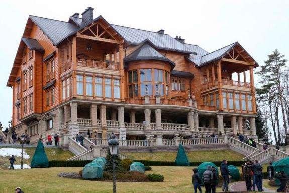 Колишній резиденції Януковича «Межигір'я» шукають управлінця