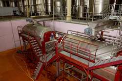 Під Одесою працівник вирішив помститися шефу і підпалив винзавод