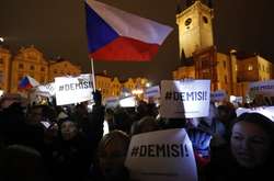 У Празі демонстранти вимагали відставки уряду Бабіша, скандуючи «Ми не Росія»