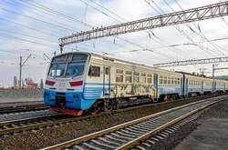 Під Києвом зачепер обгорів від удару струмом