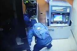 На Вінниччині «обчистили» банкомат