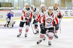 Українська хокейна ліга. «Крижані Вовки» в нелегкому поєдинку поступилися «Донбасу»