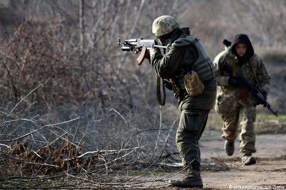 На Донбасі минулої доби поранені двоє українських військових