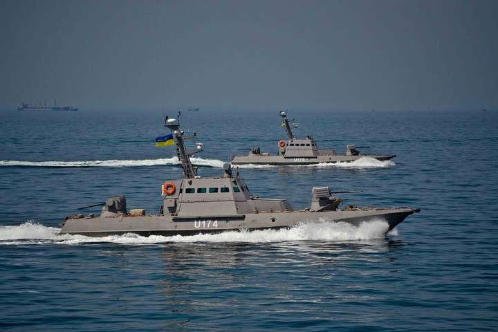 «У нас поранені! Потрібна допомога»: оприлюднено переговори військових моряків в Азовському морі