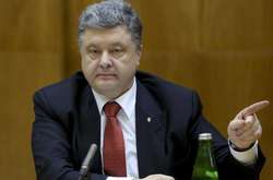 Порошенко вимагає від Путіна негайного звільнити українських моряків 