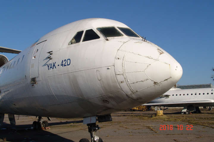  «Львівські авіалінії» продають літак, щоб розрахуватися з боргами по зарплаті