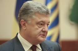 Порошенко заспокоїв українців: указ про воєнний стан не обмежуватиме права і свободи