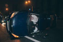  У машини вчасно спрацювали подушки безпеки 