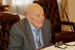  Академік Борис Патон 