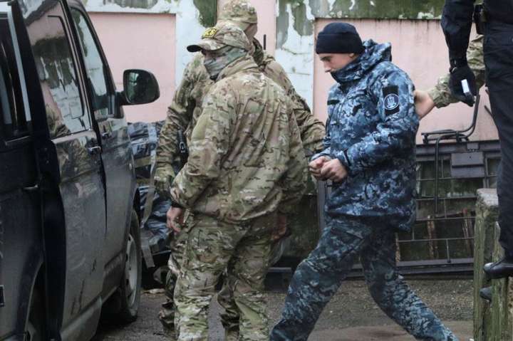 Прокуратура АРК признала захваченных Россией украинских моряков военнопленными