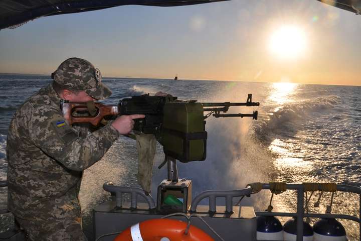 Українські військові проведуть стрільби по морських цілях