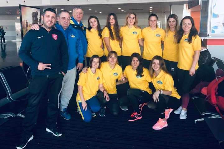 Жіноча збірна України з регбі-7 вирушила у Дубаї на міжнародний турнір