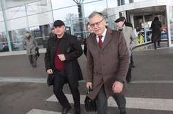 В Одесі невідомі закидали яйцями Гриценка