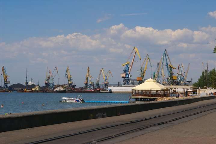 РФ заблокувала українські порти на Азовському морі