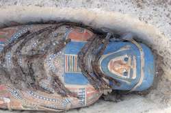 У Єгипті археологи знайшли вісім саркофагів із муміями