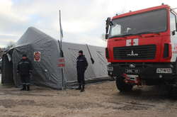 На трасі під Києвом рятувальники і дорожники ліквідували «транспортний колапс» (фото, відео)