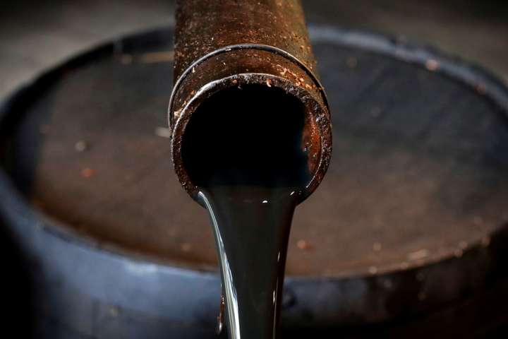 Стоимость нефти Brent опускалась ниже $58 за баррель