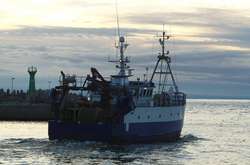 Росія за два дні заблокувала у Керченській протоці більше 400 українських та іноземних суден