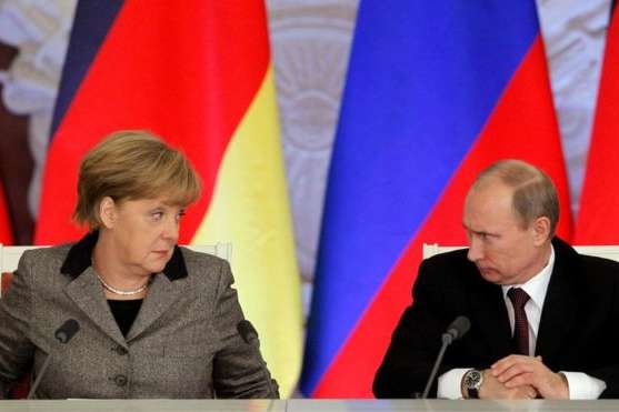 Меркель зустрінеться з Путіним в Аргентині попри запізнення