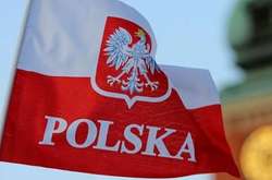 У програмі «Минула 20-та» на державному телеканалі TVP Info ефір відбувся на фоні напису «Росія» з двома нацистськими літерами «SS» у словосполученні німецькою мовою «Achtung RuSSia!»