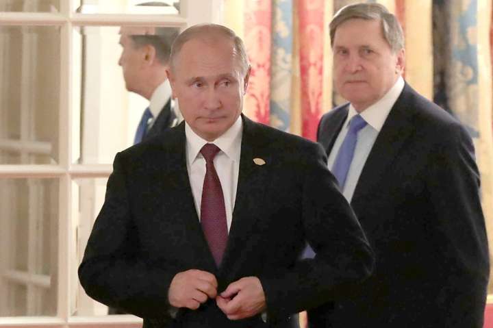 Володимир Путін - Путін намалював Меркель і Макрону схему нападу на українські кораблі