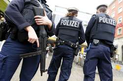 У Німеччині поліція припинила рок-концерт через нацистське вітання