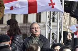  Прихильники опозиції звинувачують владу в тиску на виборців і фальсифікаціях 
  