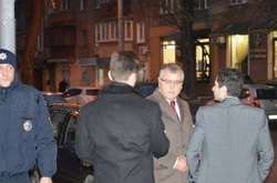 Напад на Гриценка: суд відправив підозрюваних під домашній арешт на 60 діб