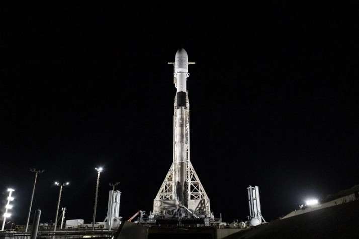 Компанія SpaceX запустила в космос рекордні 64 супутника