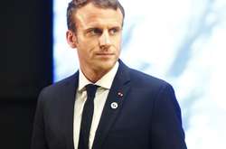 Макрон через «бензинові» протести відклав візит до Сербії