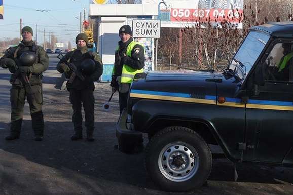 Воєнний стан: у Сумській і Донецькій областях встановили блокпости
