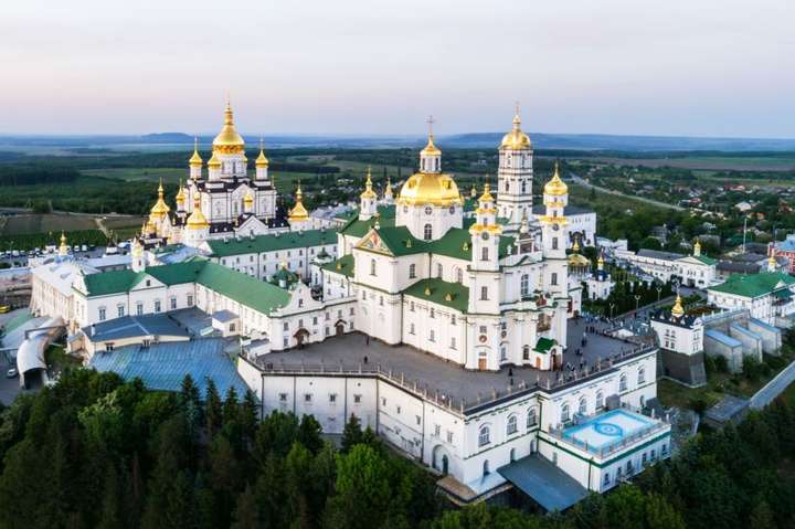 Московська церква планує судитися через позбавлення права на Почаївську лавру