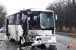 У Хмельницькій області пасажирський автобус зіштовхнувся з вантажівкою, є постраждалі