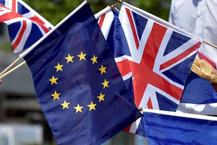 Інвестори вважають, що Британія може відмовитись від виходу із ЄС