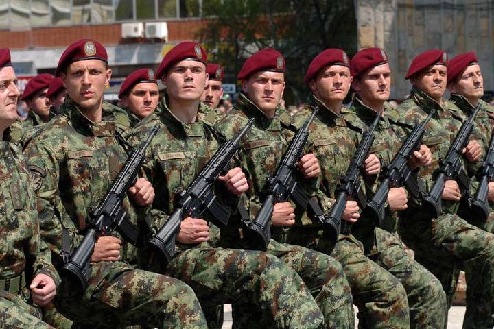 Сербія пригрозила ввести війська до Косова