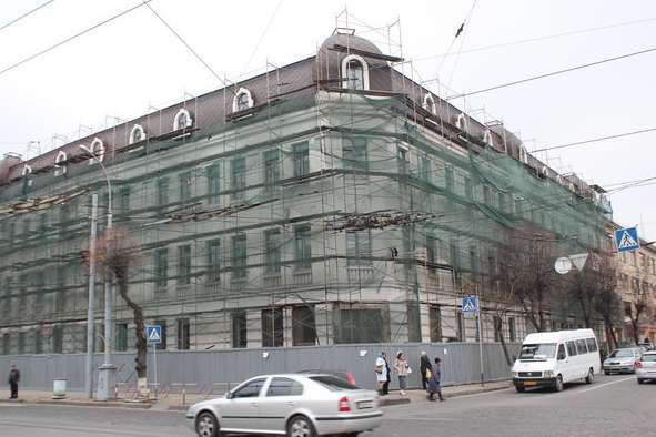 Приватній компанії дозволили викупити у центрі Вінниці пам’ятку архітектури 