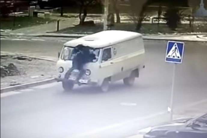 В Івано-Франківську п'яний водій збив пішохода