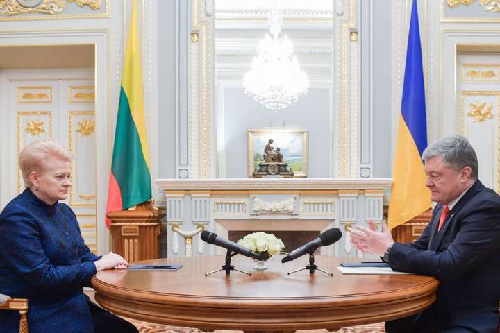 Зустріч президентів Литви та України, 7 грудня - Азовське море не є територією Росії - Грібаускайте