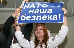 Настав час почати переговори про членство України в НАТО — євродепутат