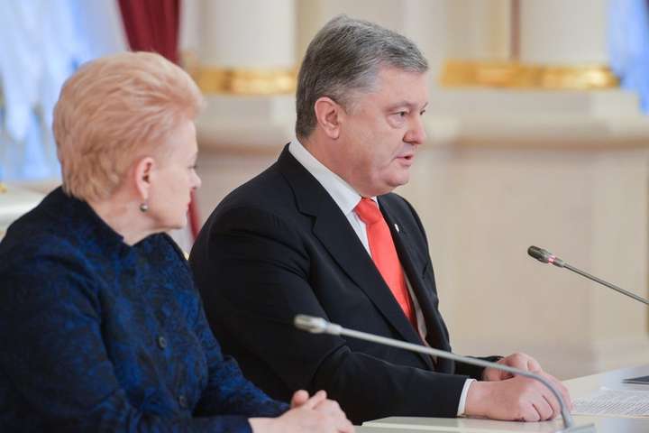 Президент Литви Даля Грібаускайте та президент України Петро Порошенко - Україна і Литва значно збільшили товарообіг